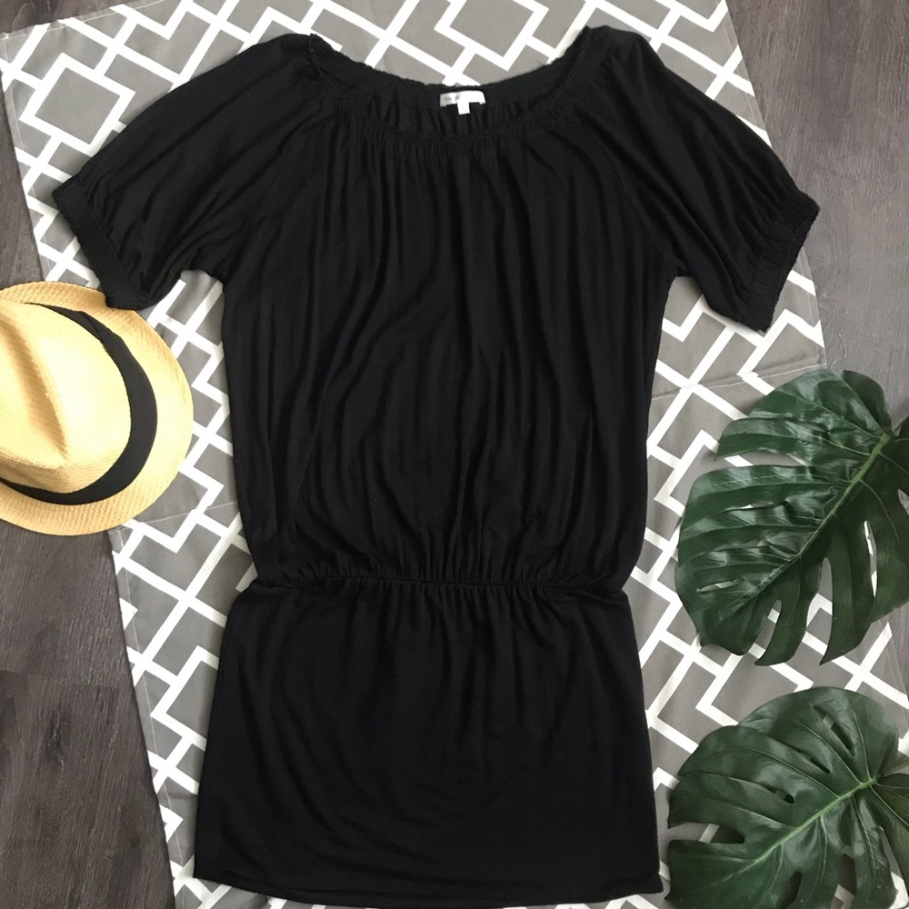 Vince casual  black mini dress (M)